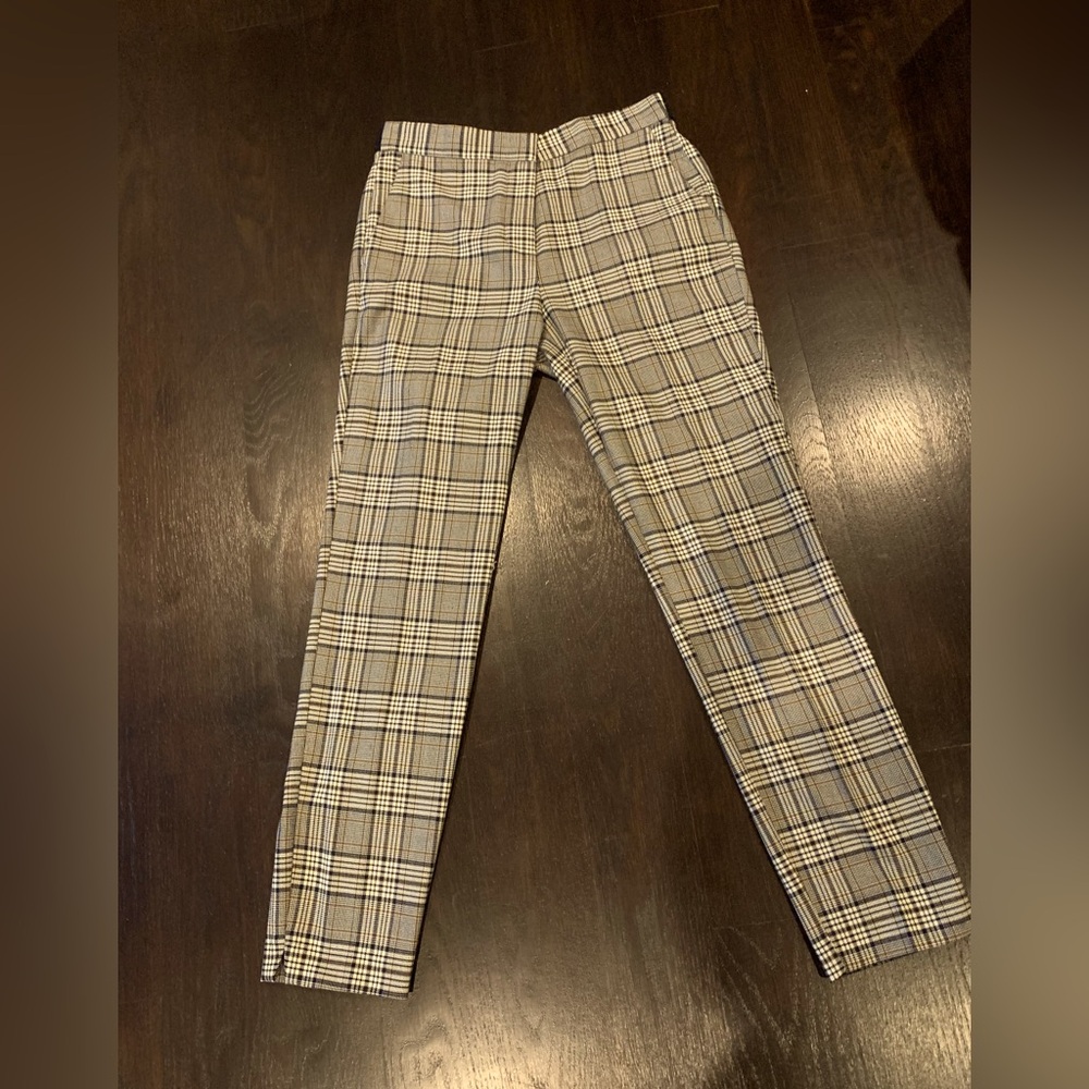 Zara women’s size small plaid fitted straight slacks. Off white, navy & tan.